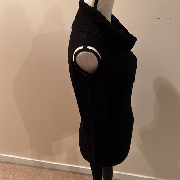 Black Turtleneck Sweater S - Picture 4 of 5